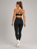 Legging push-up Galba Paris noir, vue de dos en marchant